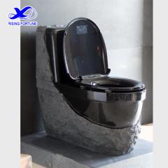 toilettes en granit noir