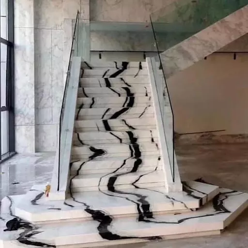 carreaux de marbre naturel pour escalier