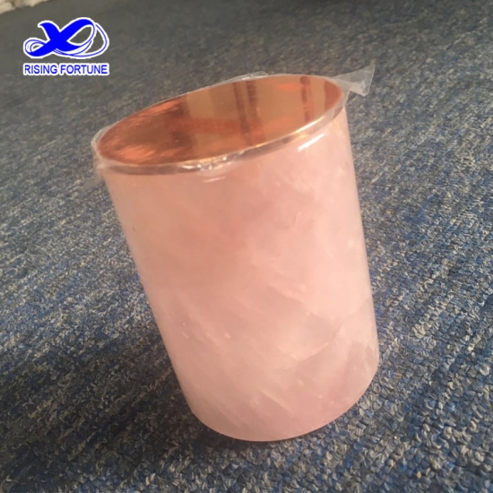 Bougie en quartz rose avec couvercle en or rose