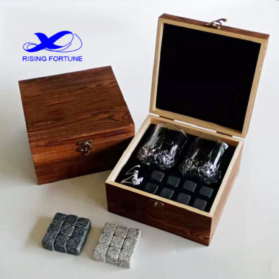 Ensemble-cadeau de caisse en bois de pierre de whisky en marbre naturel d'accessoires de barre faits à la main adaptés aux besoins du client de logo
