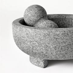 Wholesaler Natural Granite Large Granite Molcajete Mortar and Pestle Set